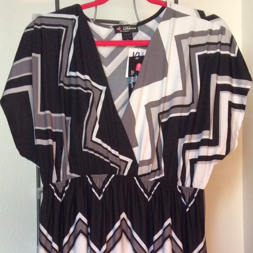 COPY - ♨️SALE♨️ 3X* Black/White Chevron DressNice!